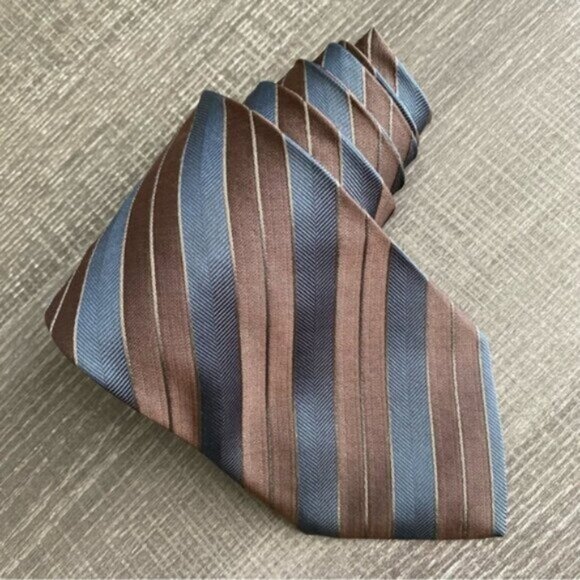 VINTAGE Giorgio Armani Neck Tie 100% Italian Silk Stripe Diagonal Blue Brown 57" - Picture 6 of 6
